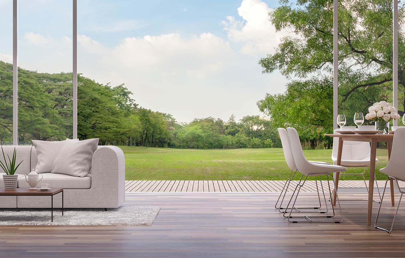 Boden in einem Wohnzimmer mit Blick in einen grünen Garten